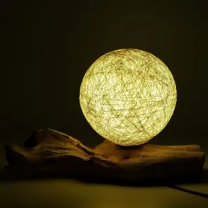 Lampa DriftGlow z kremowym kloszem