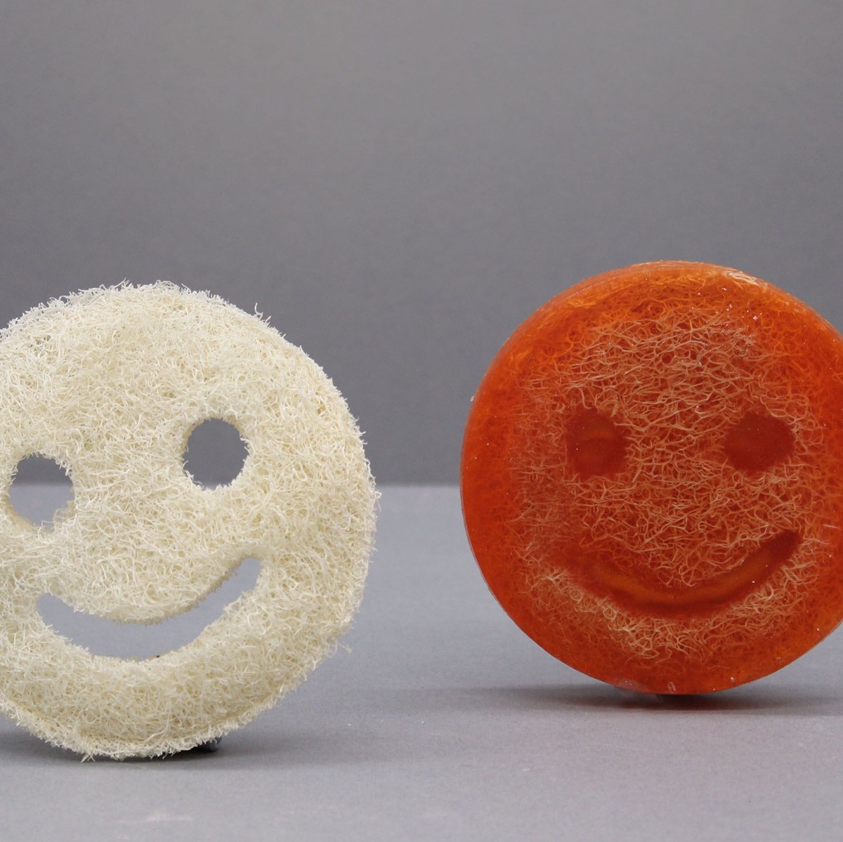 Mydło peelingujące Happy Scrub Kokos